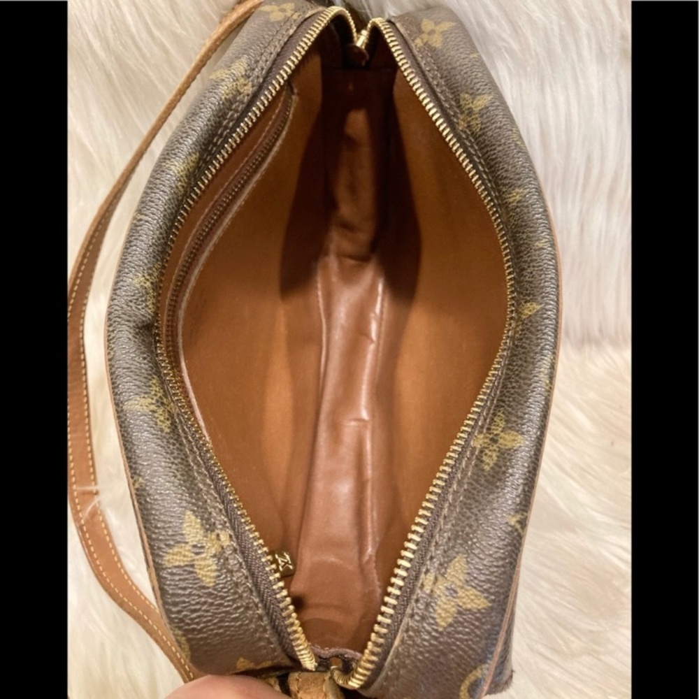 Authentic Louis Vuitton Jeune Fille MM   #9.5j - Picture 8 of 11